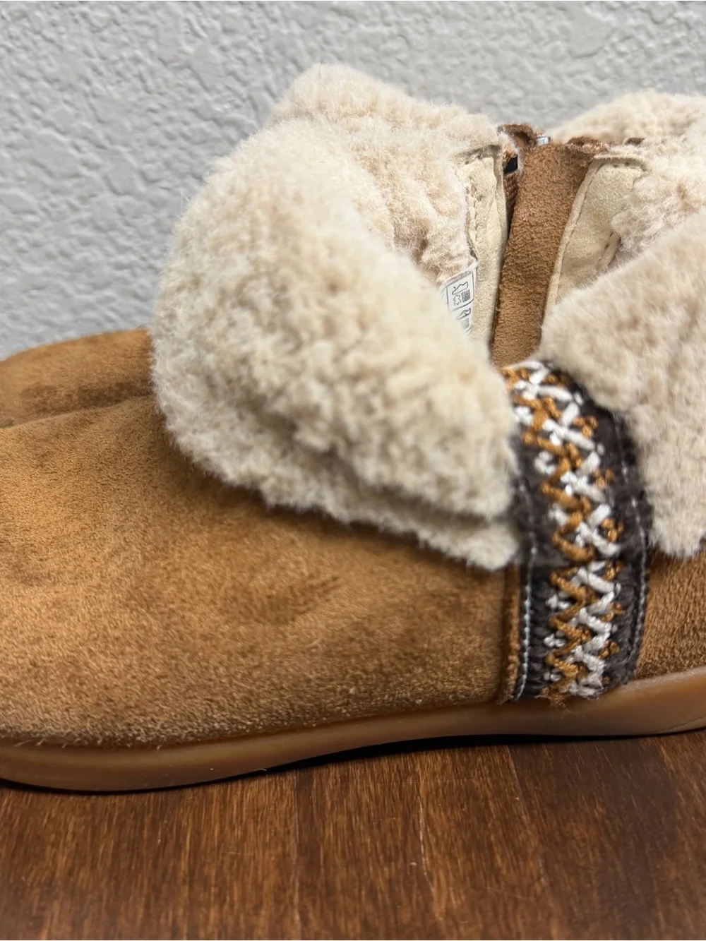 UGG Kids Chestnut Suede Boots with Cream Sherpa Cuff